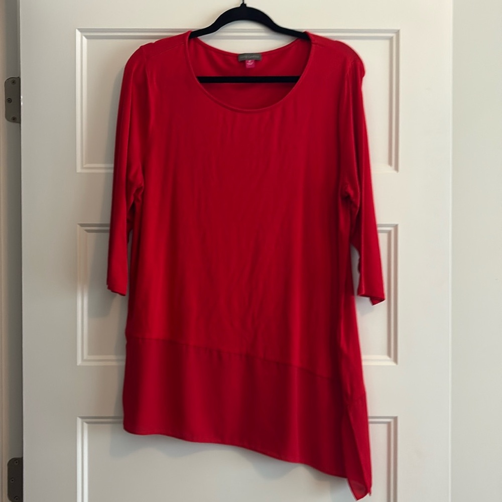 Christmas Red Long Sleeve Asymmetrical Top Vince Camuto Soft‎